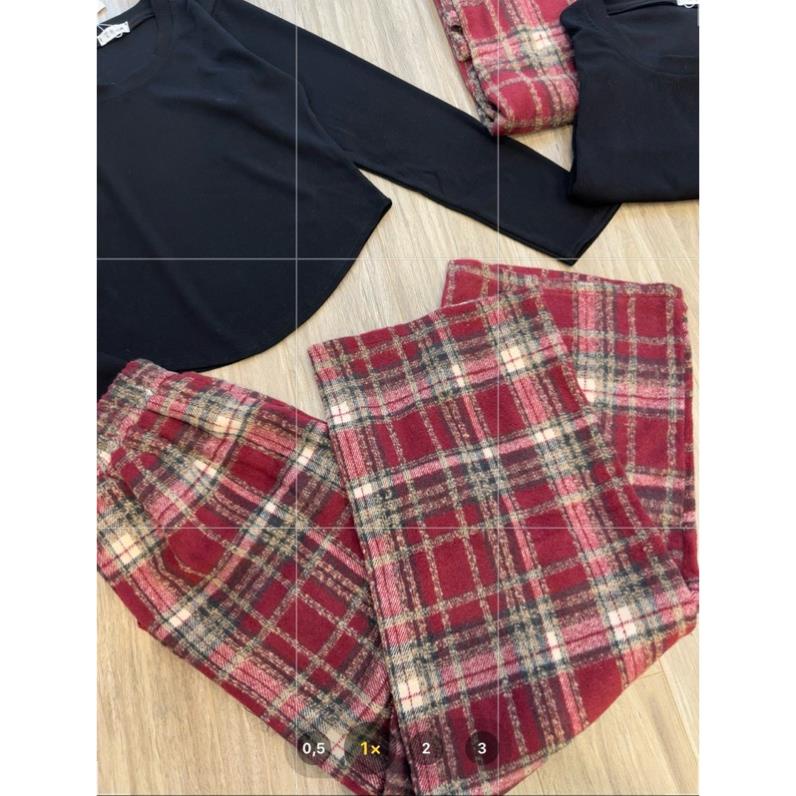 Bộ áo tăm zip lông màu đen mix quần dạ kẻ hot