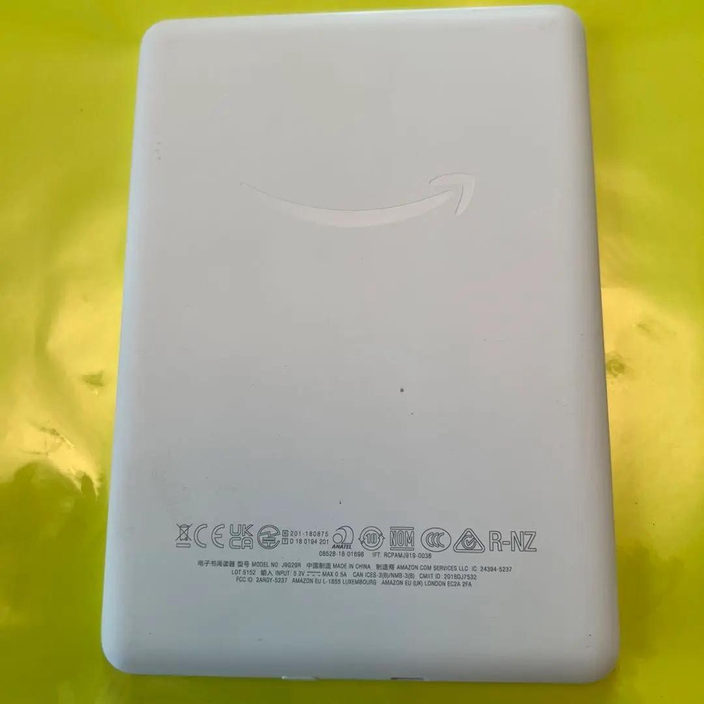 Máy đọc sách Kindle Basic 10 8Gb CODE 90613