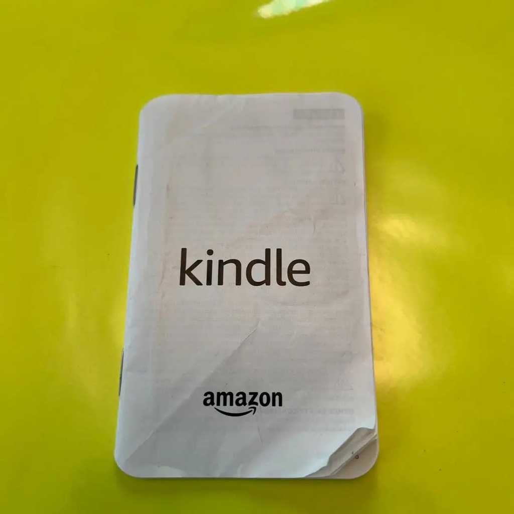 Máy đọc sách Kindle Basic 10 8Gb CODE 90613