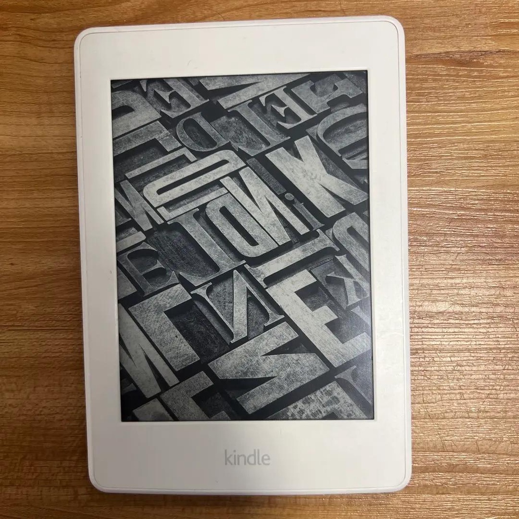 Máy Đọc Sách Kindle Paperwhite gen 3 10th 32g CODE 96703