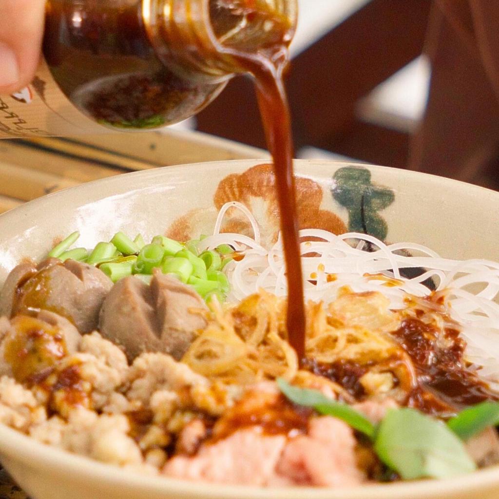 Sốt mì thuyền boat noodles Thích Cay 250ml, nước trộn đậm đà, chuẩn vị Thái