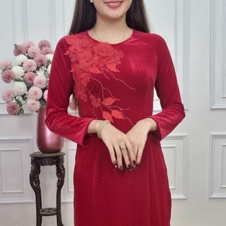 Nhung 43 áo dài nhung đỏ khít dài kết pha lê đính hoa đỏ nổi