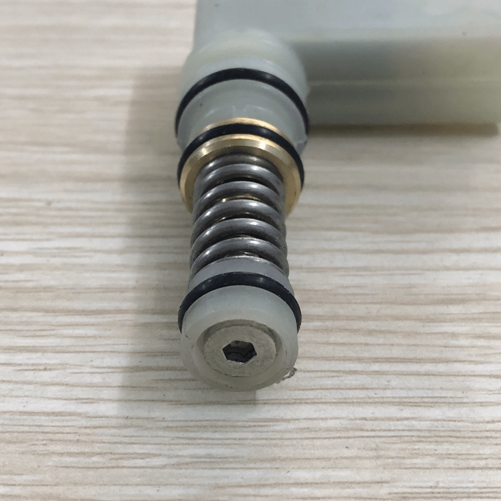 Rơ-le máy rửa xe mini gia đình