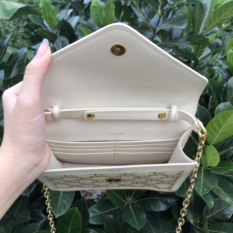 Túi si hiệu C.line bìa thư
