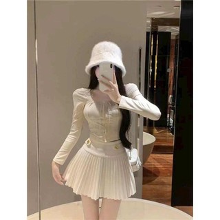 Chân váy dạ khuy xếp ly hàng QC