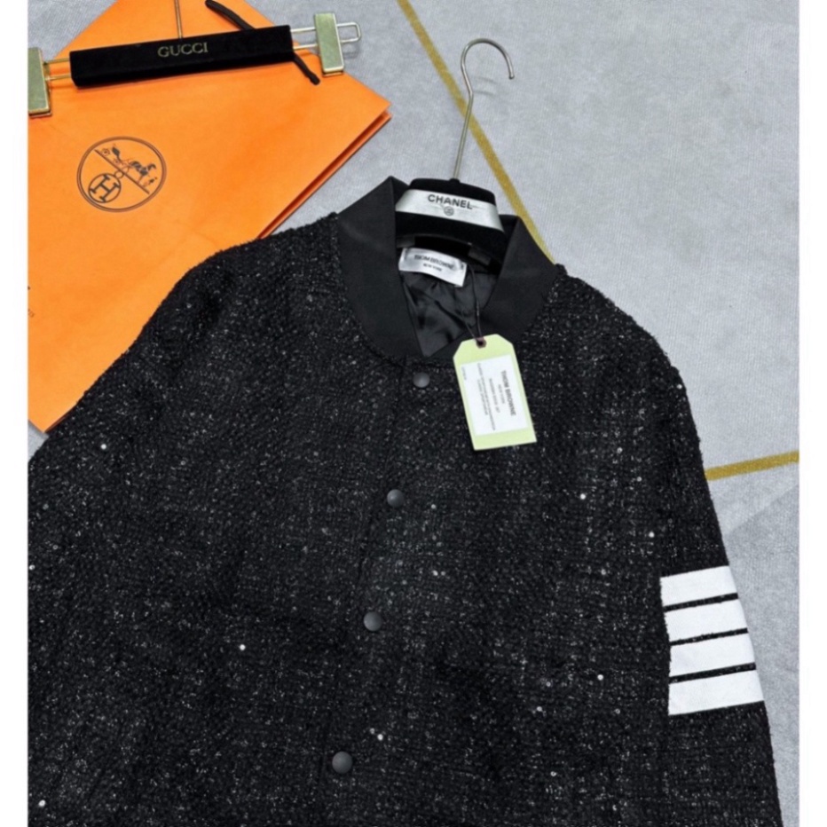 Áo khoác THome Bomber vải dạ thêu sọc kẻ trắng 2 lớp đan kim tuyến lấp lánh đen Thời trang Siêu Chất Hot 2023 A2