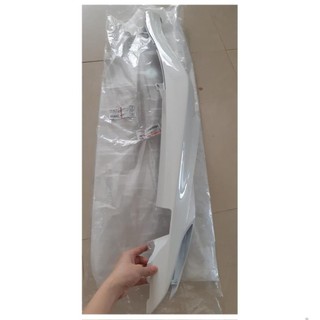 Ốp sườn Jupiter 2011 Yamaha - Trắng .