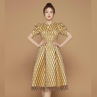 Đầm xoè tay phồng lưới carô cao cấp