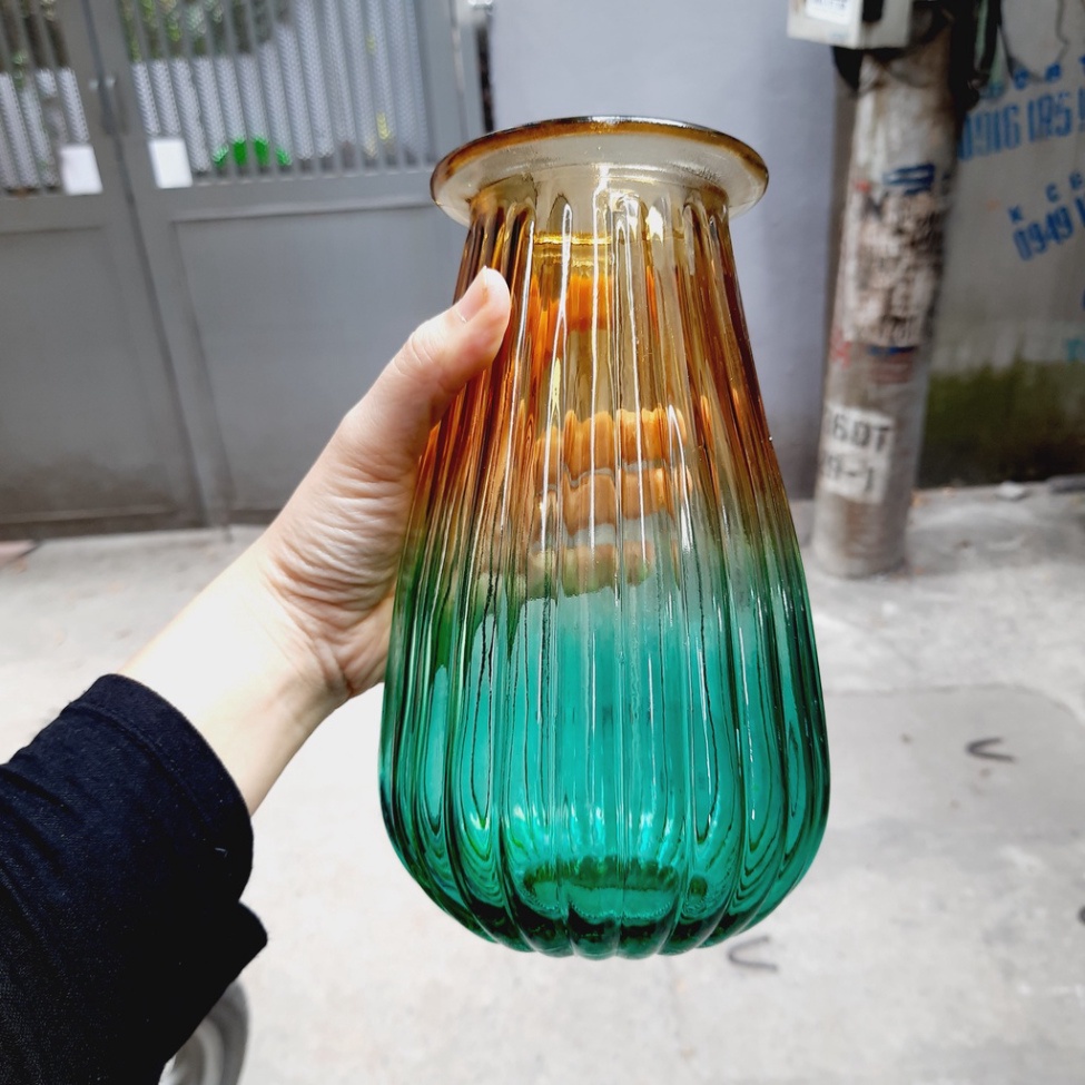 Lọ hoa thủy tinh nhiều màu sắc phong cách dùng cắm hoa tươi, hoa lụa, hoa khô trang trí decor phòng, cao 20cm