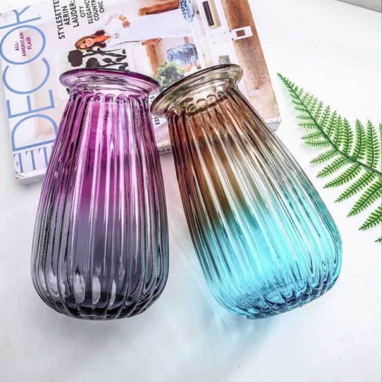 Lọ hoa thủy tinh nhiều màu sắc phong cách dùng cắm hoa tươi, hoa lụa, hoa khô trang trí decor phòng, cao 20cm