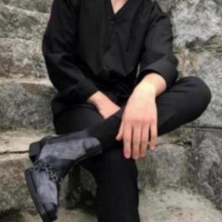 Áo sơ mi nam nữ Unisex freesize dài tay ngắn tay Basic màu trắng và đen sơ mi lụa mịn mát form rộng SM-Trend
