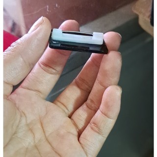 Thẻ tang cài áo, màu trắng và đen combo 10 thẻ