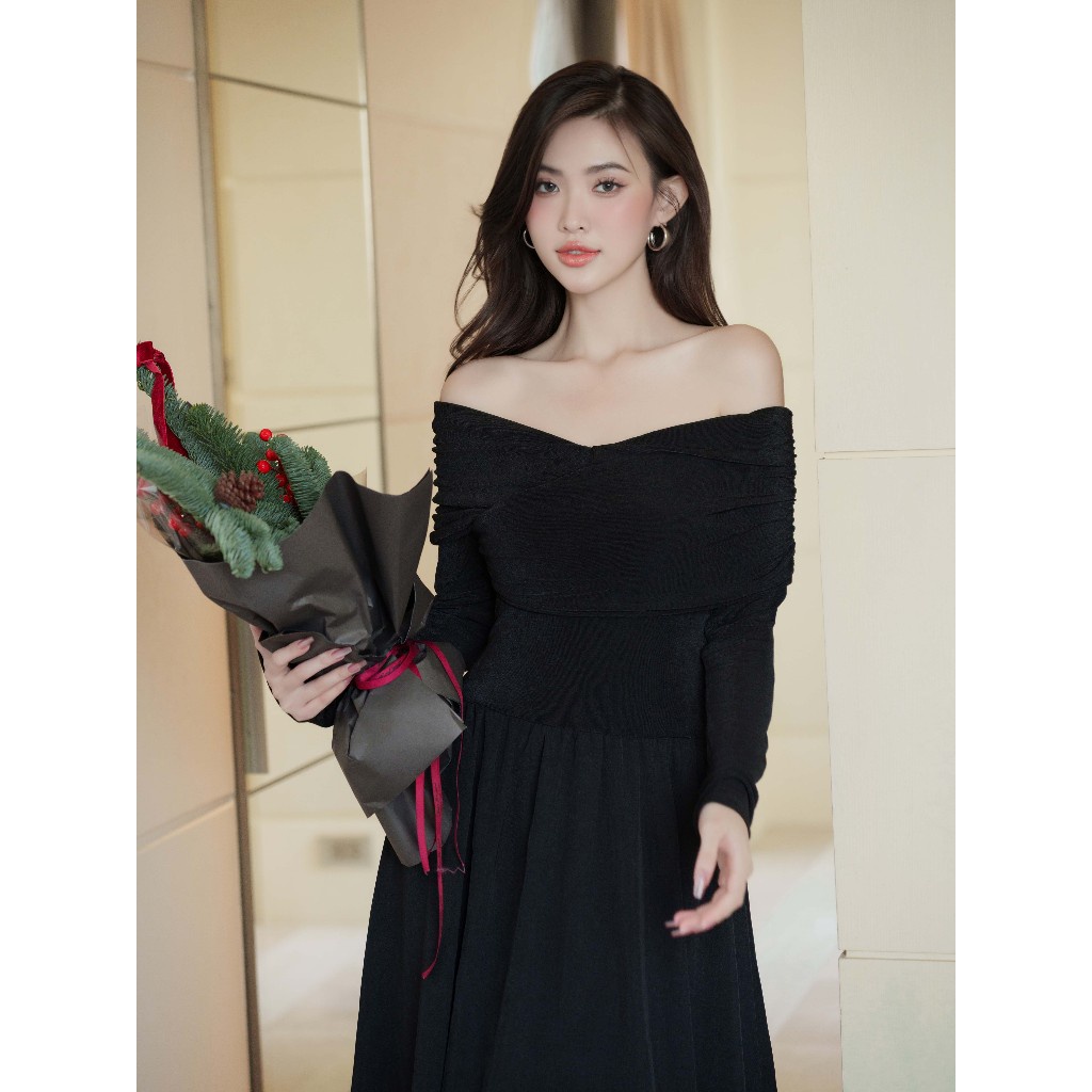 RECHIC Đầm trễ vai Ryry xoắn ngực tay dài dáng xòe sang trọng