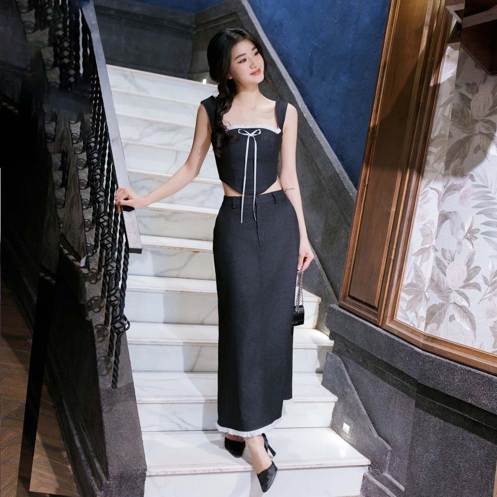 RECHIC Set áo croptop và chân váy jean nữ Rymy dáng dài chữ A xẻ tà hai túi thật sang trọng thanh lịch