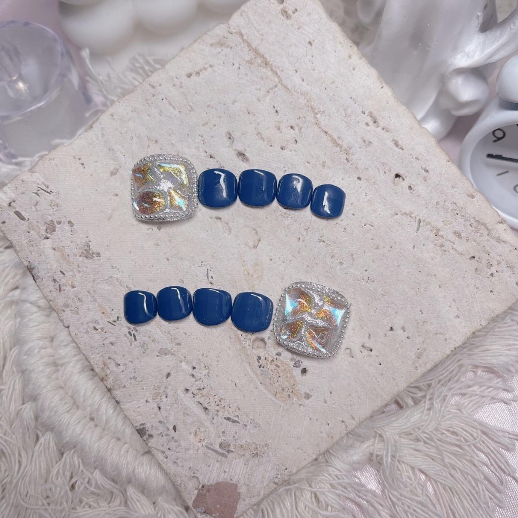 NAILBOX THIẾT KẾ CHÂN XANH ĐÍNH ĐÁ - C27