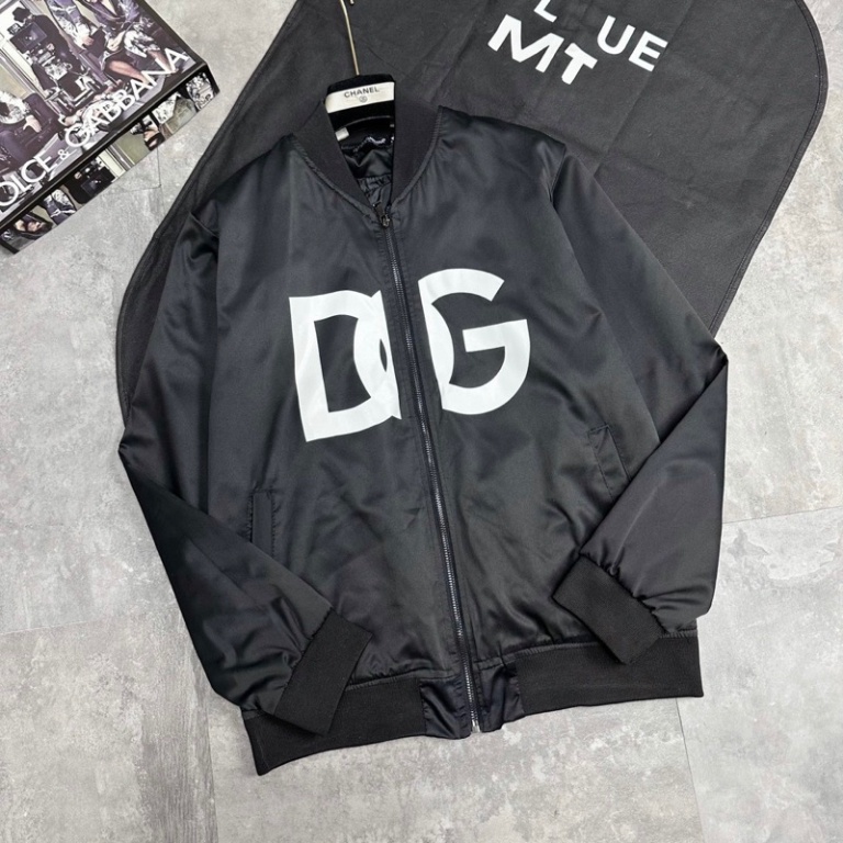 Áo khoác bomber gió nam nữ Dolce in logo chữ DG ngực phối thêu logo sắt sau lưng bo ống chun 2