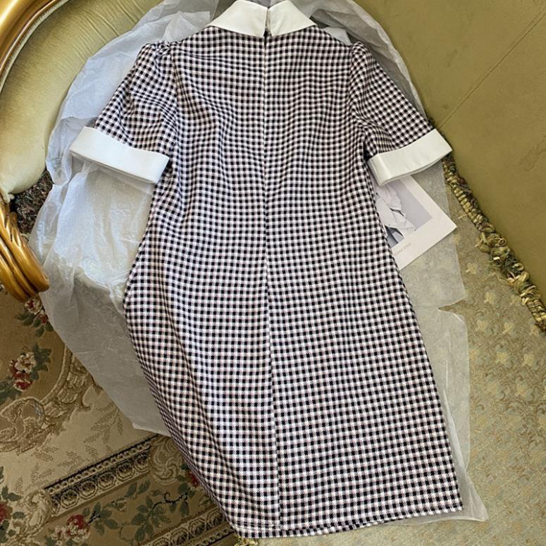 Váy chữ A caro cổ trắng nơ đen $ | BigBuy360 - bigbuy360.vn