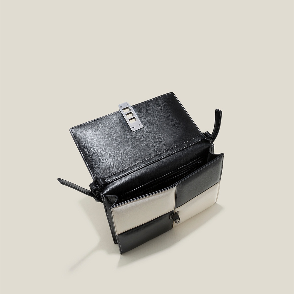 Vascara Túi Đeo Vai May Chần Caro Tương Phản - CLU 0114