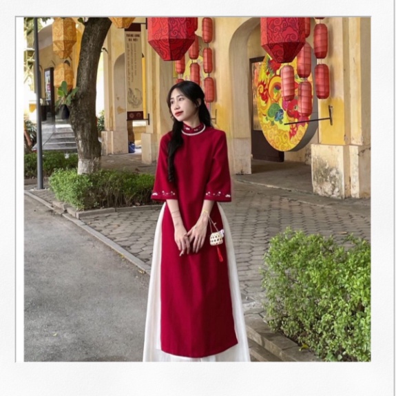 Áo dài Tết - Áo dài cách tân màu đỏ thiết kế tay lỡ dáng suông chất nhung tăm thêu 2 tà cách điệu - Rio Shop