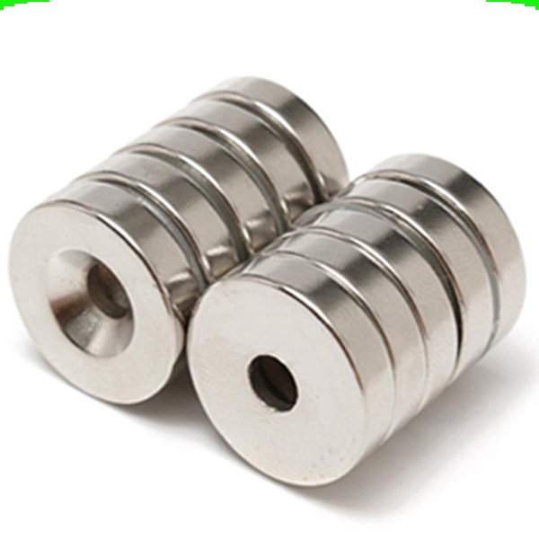 Nam châm đất hiếm tròn có lỗ đường kính 8-15mm