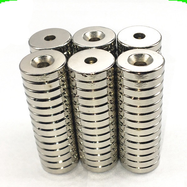 Nam châm đất hiếm tròn có lỗ đường kính 8-15mm