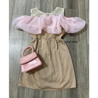 đầm tiểu thư phối lưới trễ vai SM