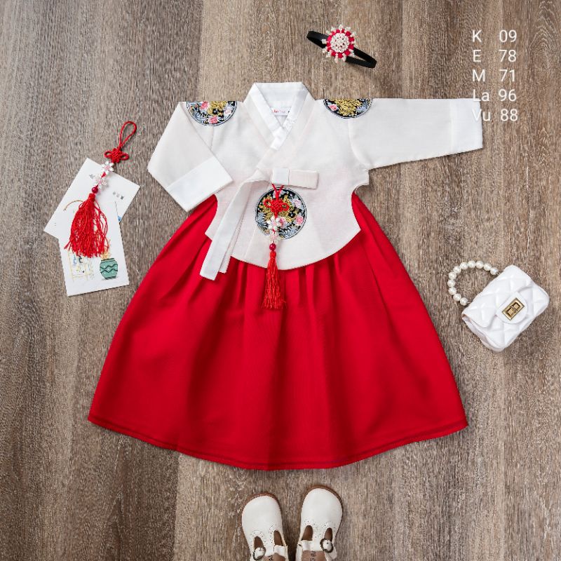 bộ hanbok cho bé gái