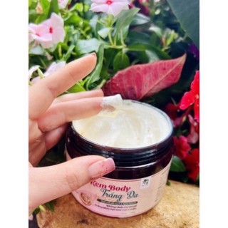 Kem trắng da body Handmade