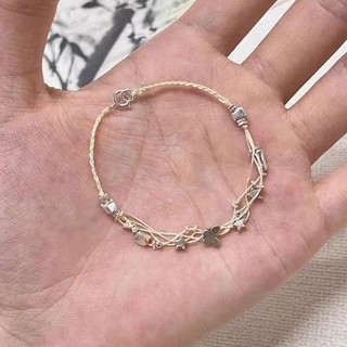 Vòng tay bện dây xỏ hạt hình bướm nhỏ dễ thương cho nữ