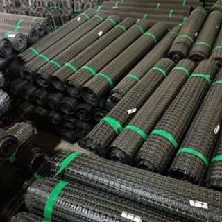 lưới nhựa dẻo cao 1 mét dài 25 mét lưới rào vườn - lưới quây chuồng gà-làm sàn vịt -chịu nắng mưa 10 năm