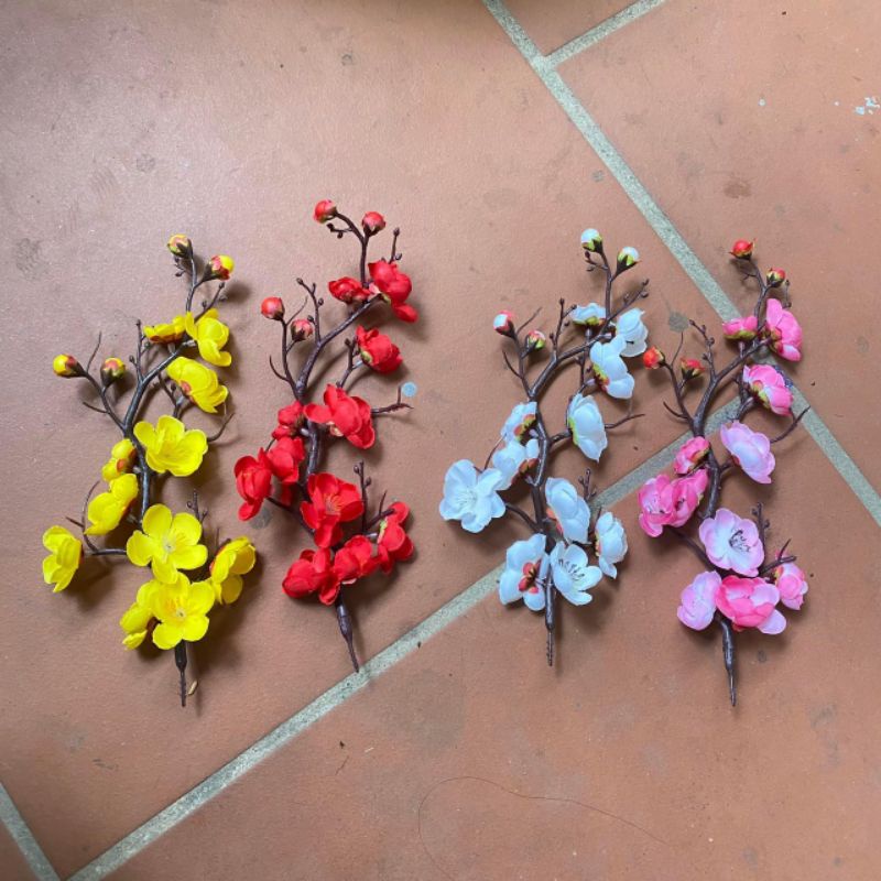 cành đào cổ trang trí (ảnh tự chụp)
