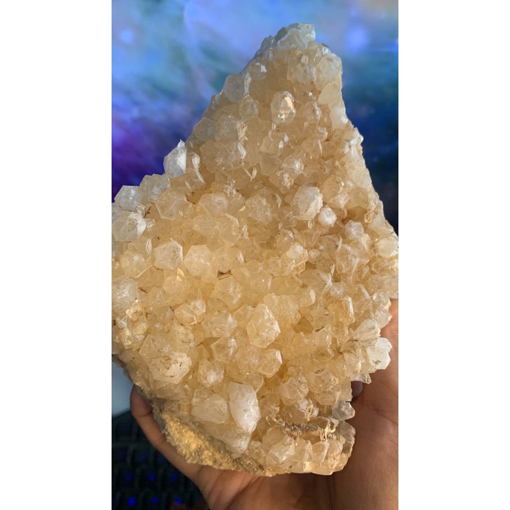 Mảnh đá Thạch Anh vàng Citrine pha lê lấp lánh tự nhiên tặng đế năng lượng vũ trụ mã 499