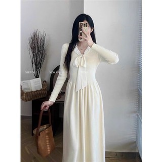 VÁY LEN CỔ V BUỘC NƠ