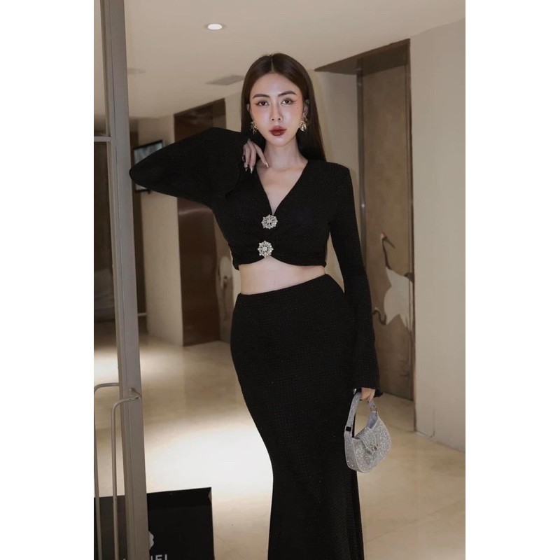 SET ÁO CỔ TIM XOẮN NGỰC ĐUÔI CÁ