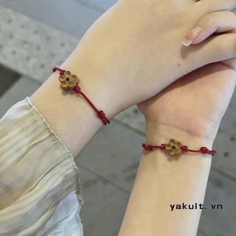 🎀 yakult 🎀Vòng Đeo Tay May Mắn Bằng Gỗ Đào Khắc Họa Tiết Hoa Mận Xinh Xắn