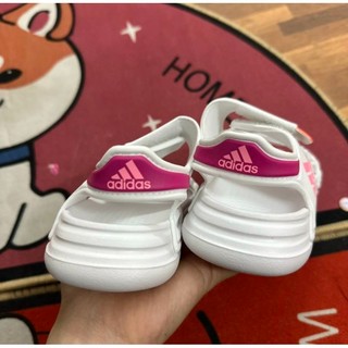 Sandal Adidas cho bé.