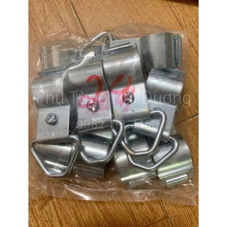 Móc treo ống cần để gắn dây đeo cho máy cắt cỏ dùng cỡ 24 - 26 - 28 điện máy hùng lỳ