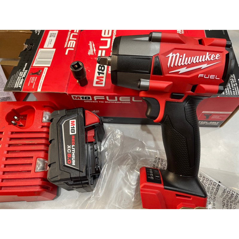 Bù lông Milwaukee 2960 pin sạc