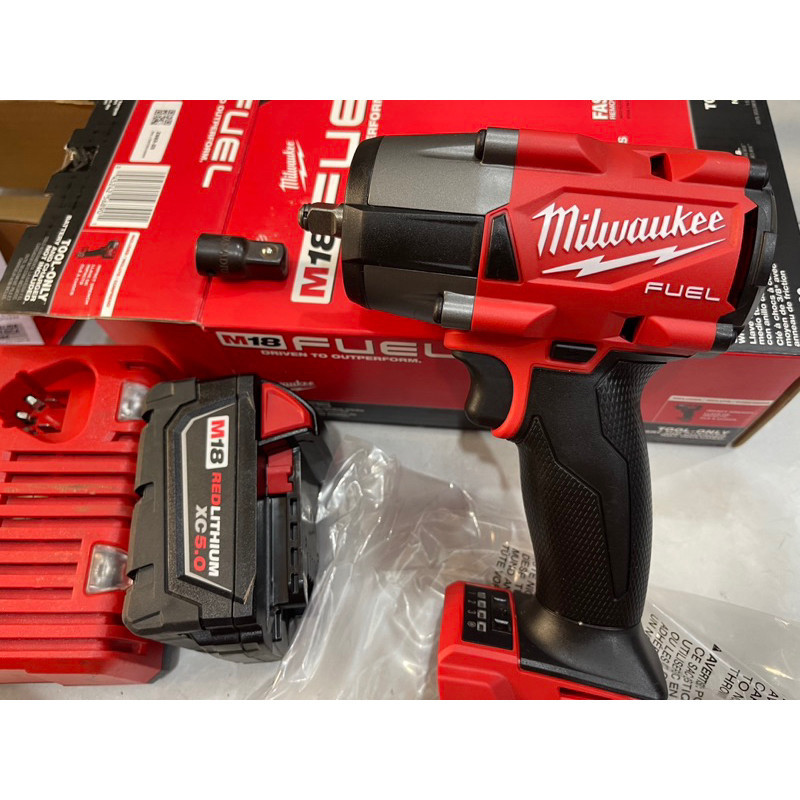 Bù lông Milwaukee 2960 pin sạc
