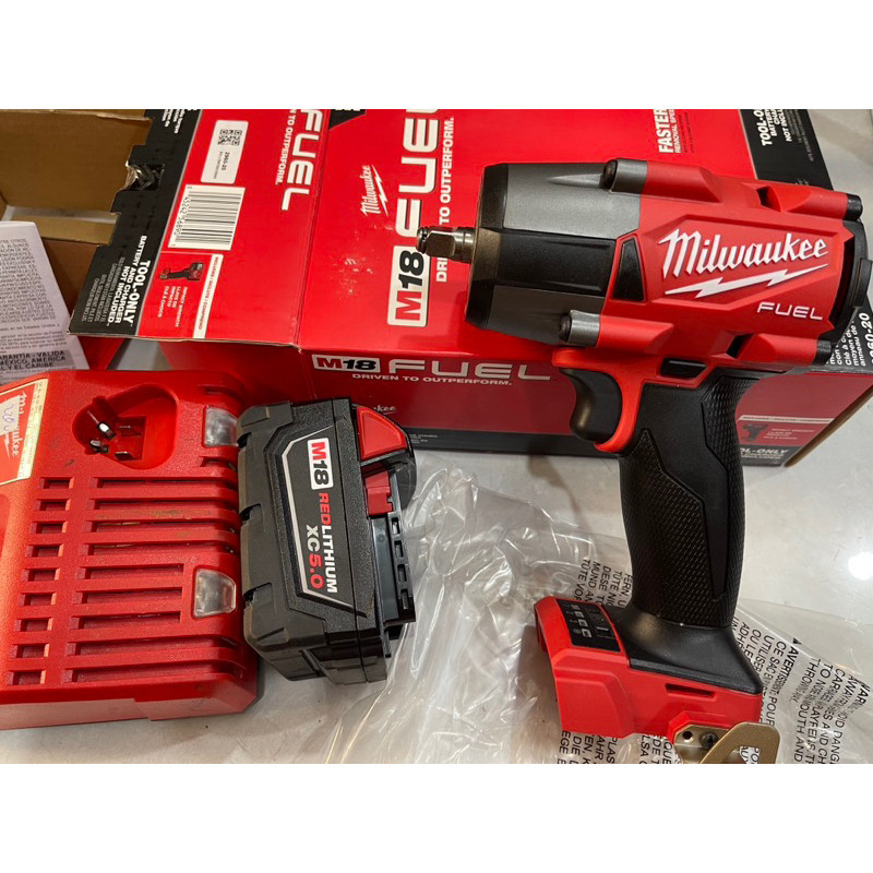 Bù lông Milwaukee 2960 pin sạc