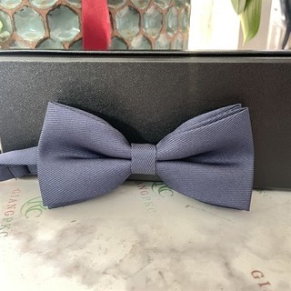 Nơ đeo cổ nam màu xanh đen kẻ tăm mẫu nơ vuông mới t2/2024