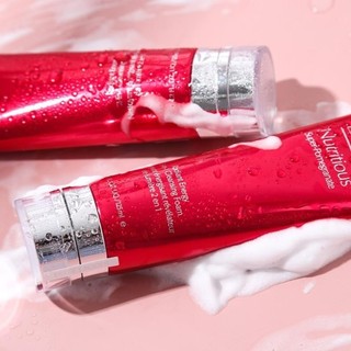 Sữa Rữa Mặt Lựu Đỏ Estee Lauder Nutritious 125ML