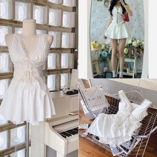 Set crop trắng ren cột dây ngực + cv xoè