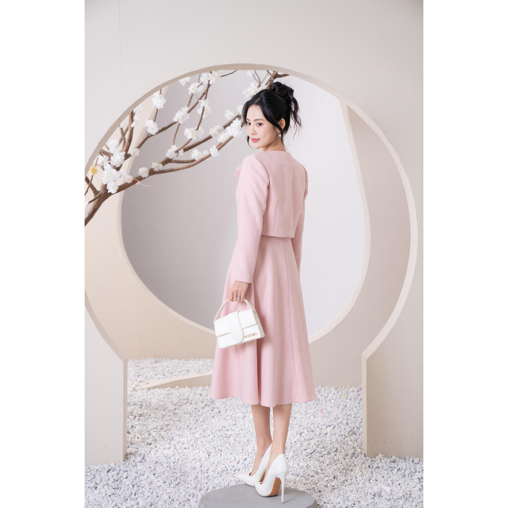 Set bộ đầm sát nách + áo vest lửng đính hoa tt MMOutfit SBD1123225