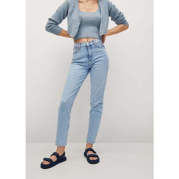 MANGO - Quần Jeans Newmom