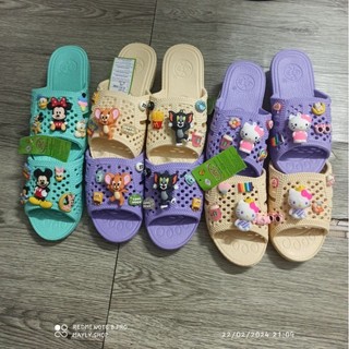 Dép tổ ong siêu nhẹ nhiều màu sắc gắn sticker hoạt hình dễ thương ☁️☁️☁️ ảnh thật ☁️☁️☁️