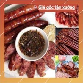 1 kg Lạp Xưởng lợn đen cắp nách Gác Bếp Tây Bắc, Tặng Kèm chẩm Chéo  .
