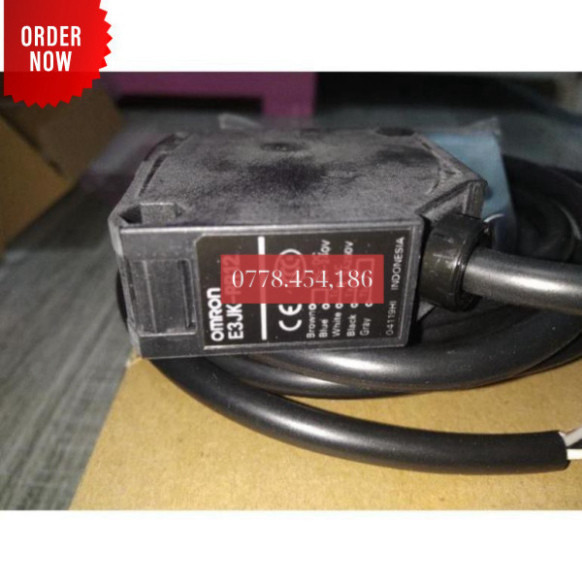 Cảm biến quang Omron E3JK-RR12-C
