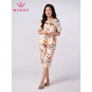 Bộ Mặc Nhà Nữ WINNY Đồ Ngủ Cộc Tay Quần Ngố Chất Lụa Sateen  1MNSA23122N