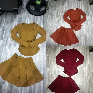 D34 Sét áo tay dài cổ vuông chân váy xoè